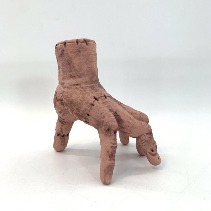 Wednesday one-on-one comparison to replicate a broken hand