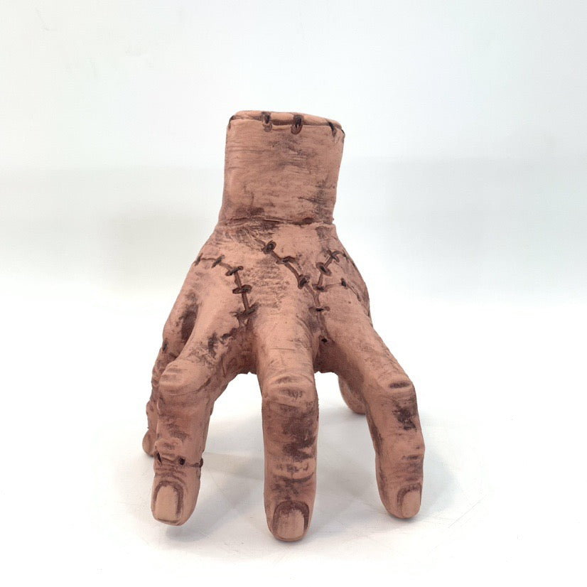 Wednesday one-on-one comparison to replicate a broken hand